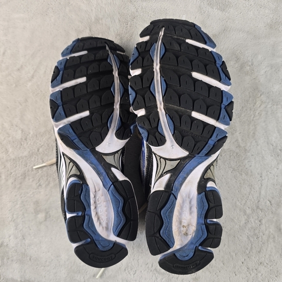 Saucony Mens Grid Stratos 5 25190-1 Gray Running Shoes Sneakers Size 8.5